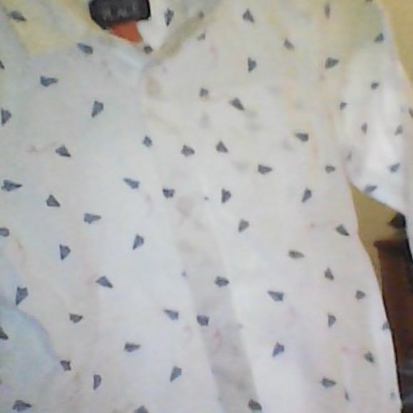 long sleeve white shirt paper plane design - Picture 4 of 6